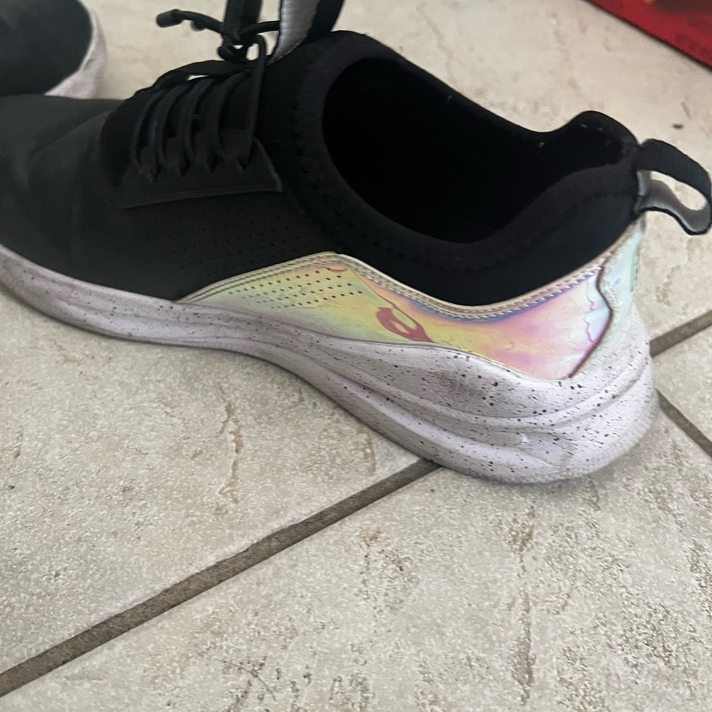 2022 Limited Edition Clove Women’s Healthcare Shoes Gem